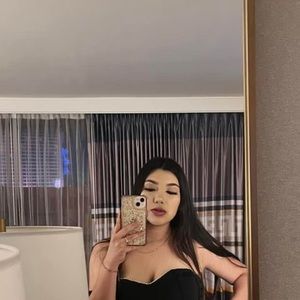 Meet your Posher, Itzel